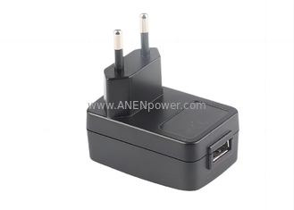CHINA Adaptador de alimentación de corriente alterna / continua de 12 W máximo con certificación CE GS 5V 2A, 5V 2.4A, 9V 1.33A, 12V 1A, 24V 500mA proveedor