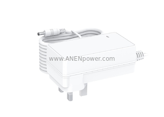 CHINA 45W el enchufe BRITÁNICO máximo UKCA certificó la fuente de alimentación del cargador 21V 42V del litio de 12V 14.5V 16.8V/de batería de plomo proveedor
