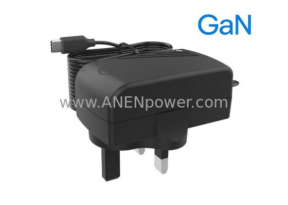 CHINA Adaptador de corriente USB-C PD GaN de 27W para Raspberry Pi 5 con enchufe UK 5.1V 5A, adaptador de alta corriente estable para placas de desarrollo proveedor