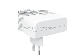 CHINA 24W enchufe UE CE certificado 12V 24V adaptador CA DC 36V fuente de alimentación de conmutación con EN/IEC 62368/61558 proveedor