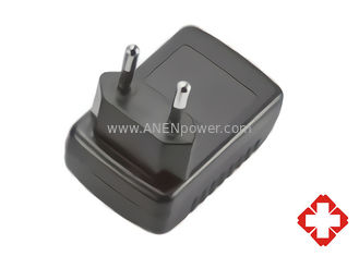 CHINA IEC/EN 60601 Certificado CE 5V 12V Fuente de alimentación médica 24W Adaptador CA UE proveedor