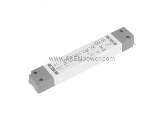CHINA Fuente de alimentación LED de 30W Max 12V con certificación UL CE GS 24V, 36V de voltaje constante controlador LED de tipo lineal delgado proveedor