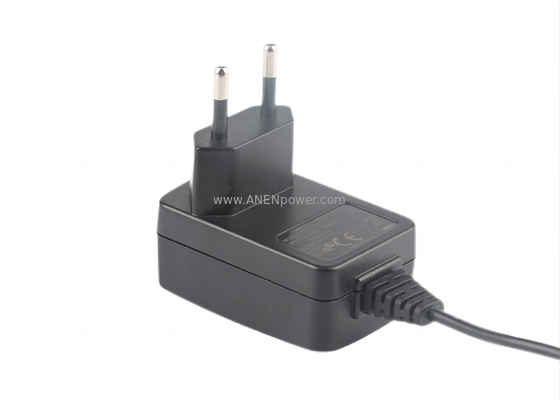 Adaptador de alimentación de corriente alterna / continua de 12 W máximo con certificación CE GS 5V 2A, 5V 2.4A, 9V 1.33A, 12V 1A, 24V 500mA proveedor