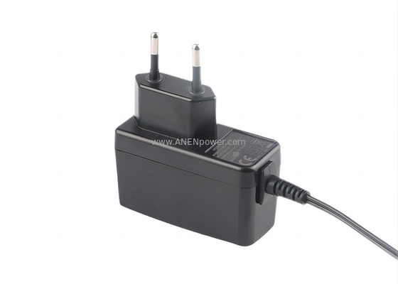 Adaptador de alimentación de corriente alterna / continua de 12 W máximo con certificación CE GS 5V 2A, 5V 2.4A, 9V 1.33A, 12V 1A, 24V 500mA proveedor