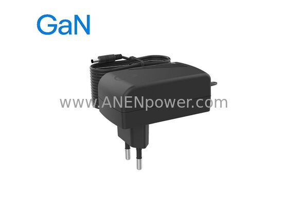 Adaptador de corriente alterna del paladio 27W GaN USB-C para Raspberry Pi 5, diseño compacto de carga rápida de la fuente de alimentación de 5.1V 5A proveedor